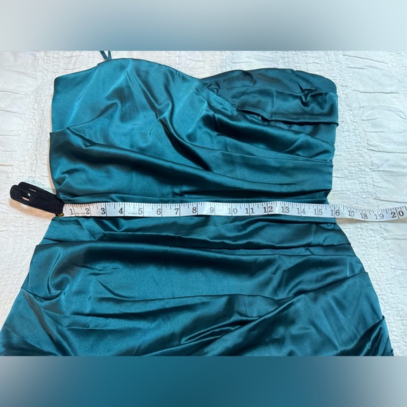 NWT Teal Ruched Satin Sweetheart Strapless Dress - Picture 4 of 7